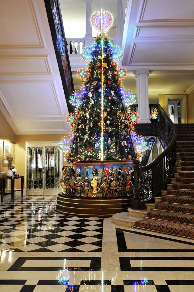 The Claridges Christmas tree 2013 designed by Dolce & Gabbana